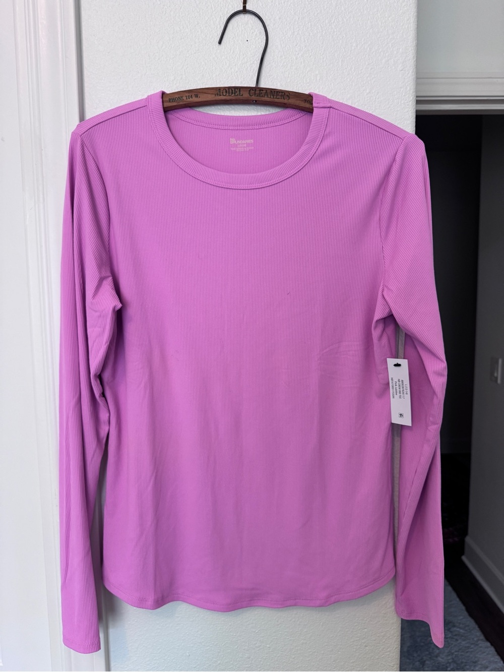 No Boundaries Long Sleeve Top Large